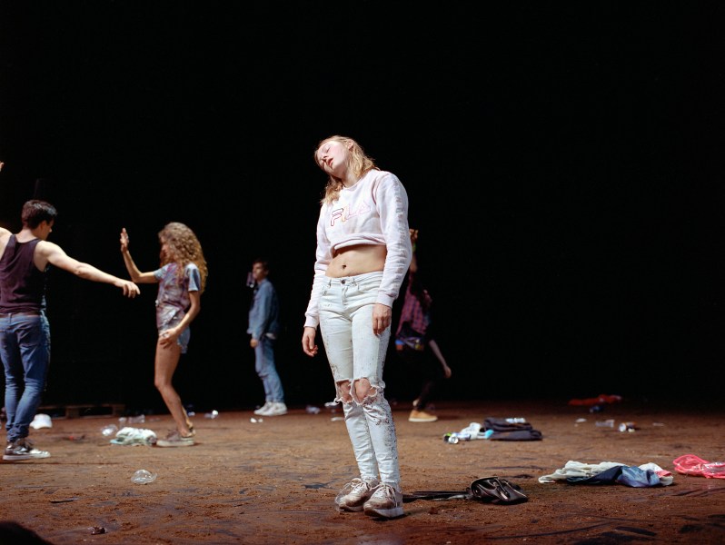 Crowd_70©Estelle_Hanania