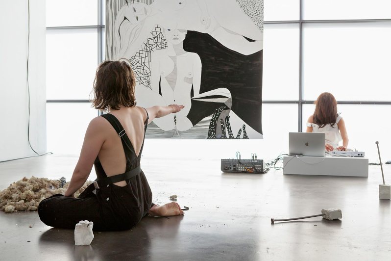 SK_HOWL_003_(web_1800p_sRGB)┬®Simo Karisalo